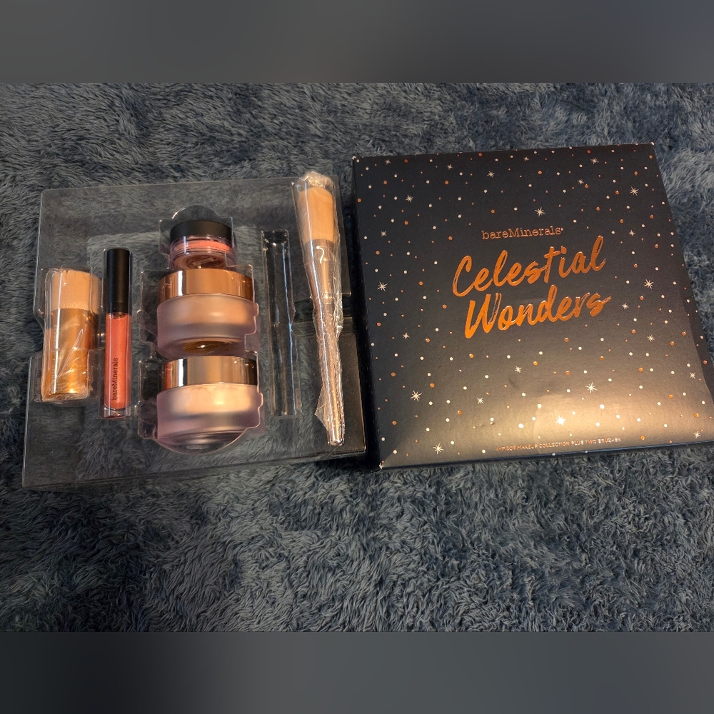 bareMinerals Celestial Wonders Makeup Set Kit Medium Foundation
